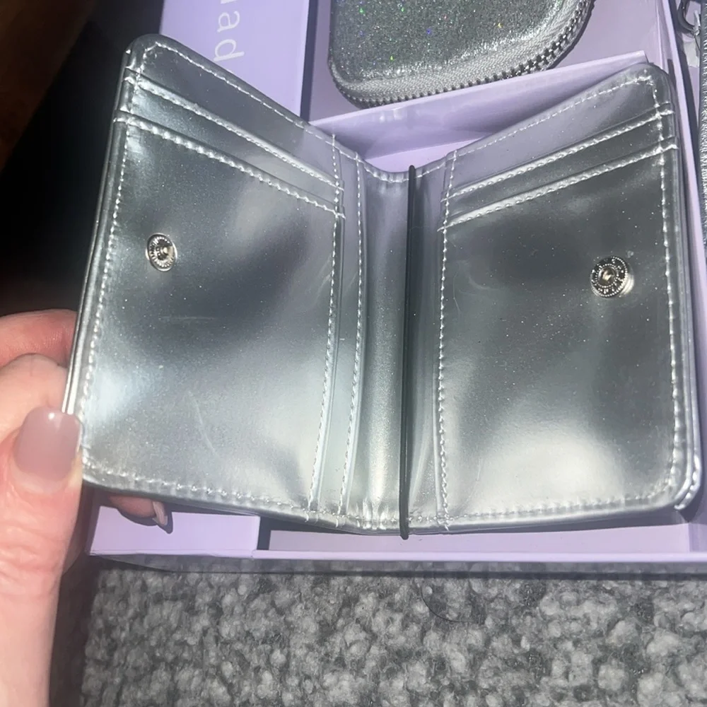 NWT Madden Girl cute silver , 3 piece gift set,coin or card, pouch, tech case